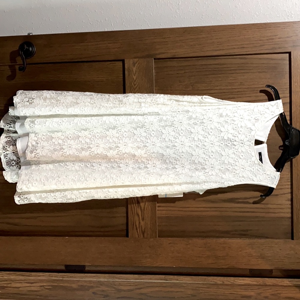Zac & Rachel white lace Daisy design dress size L